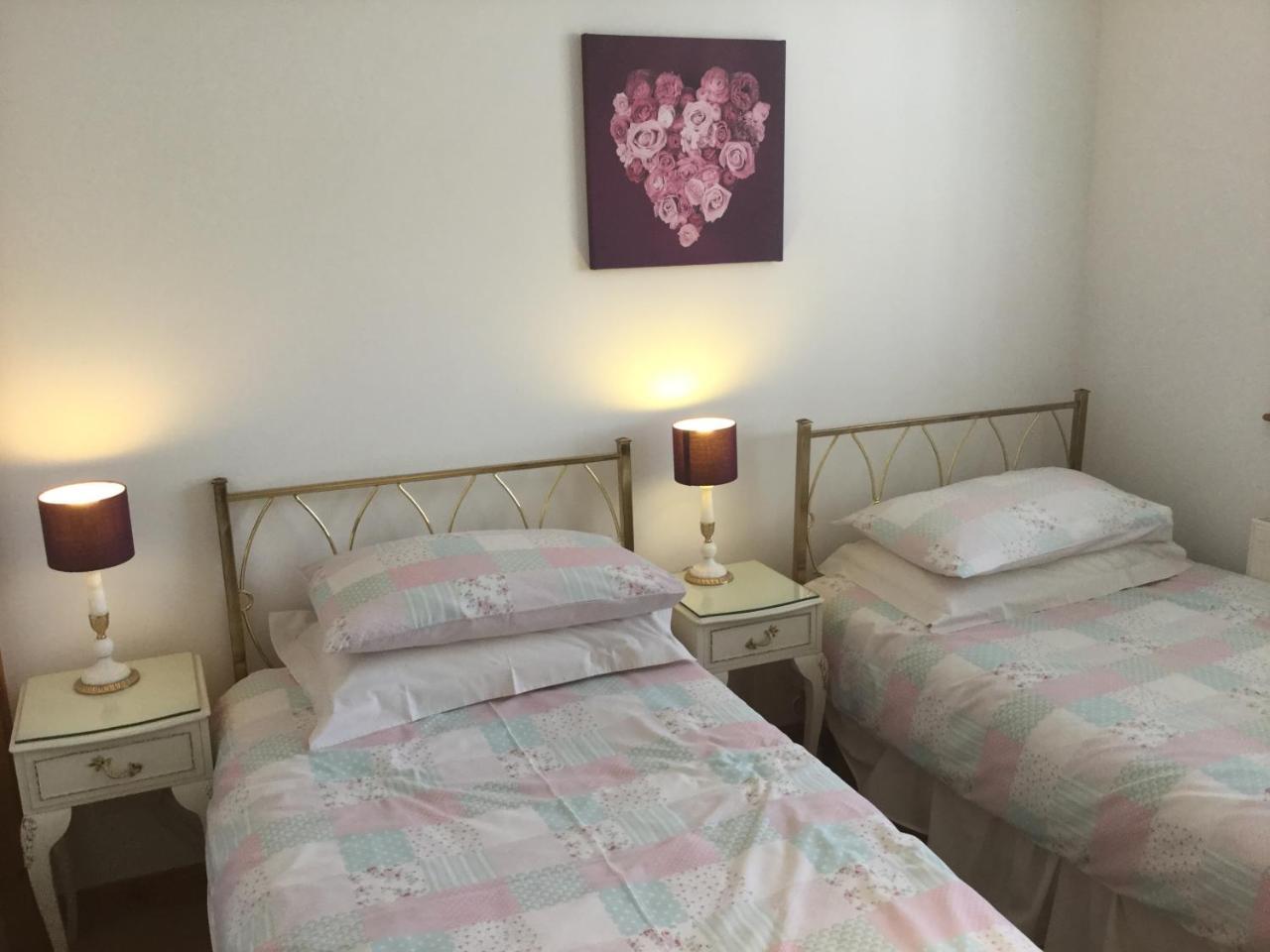 Two-Bedroom Apartment - Golf View Free Parking Inverness Eksteriør bilde